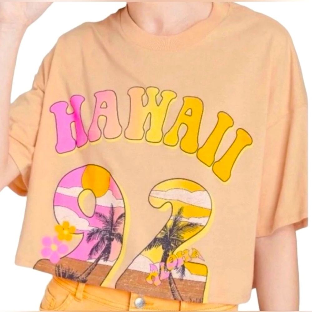 Wild Fable Hawaiii 92 Cropped T Shirt Size Small (oversize fit) 🌸🌸🌸